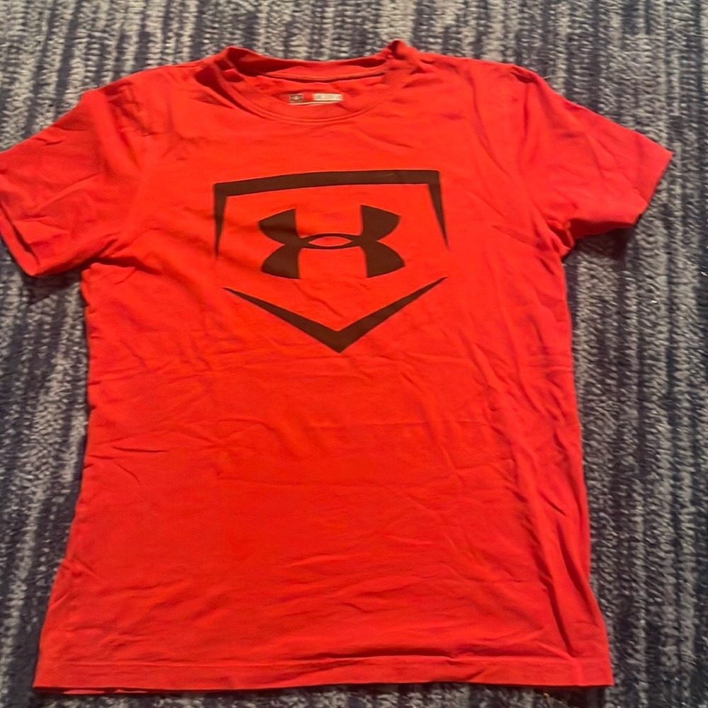 under armour red shirt